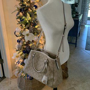 Coach Carryall in Signature Canvas